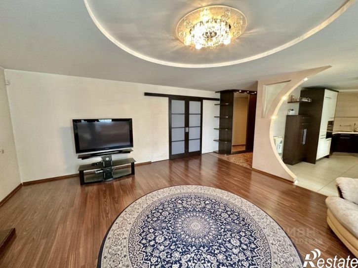 5-комн квартира улица Попова, 153,  д. 153