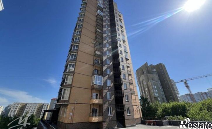 3-комн квартира ул Папанинцев, 145,  д. 145