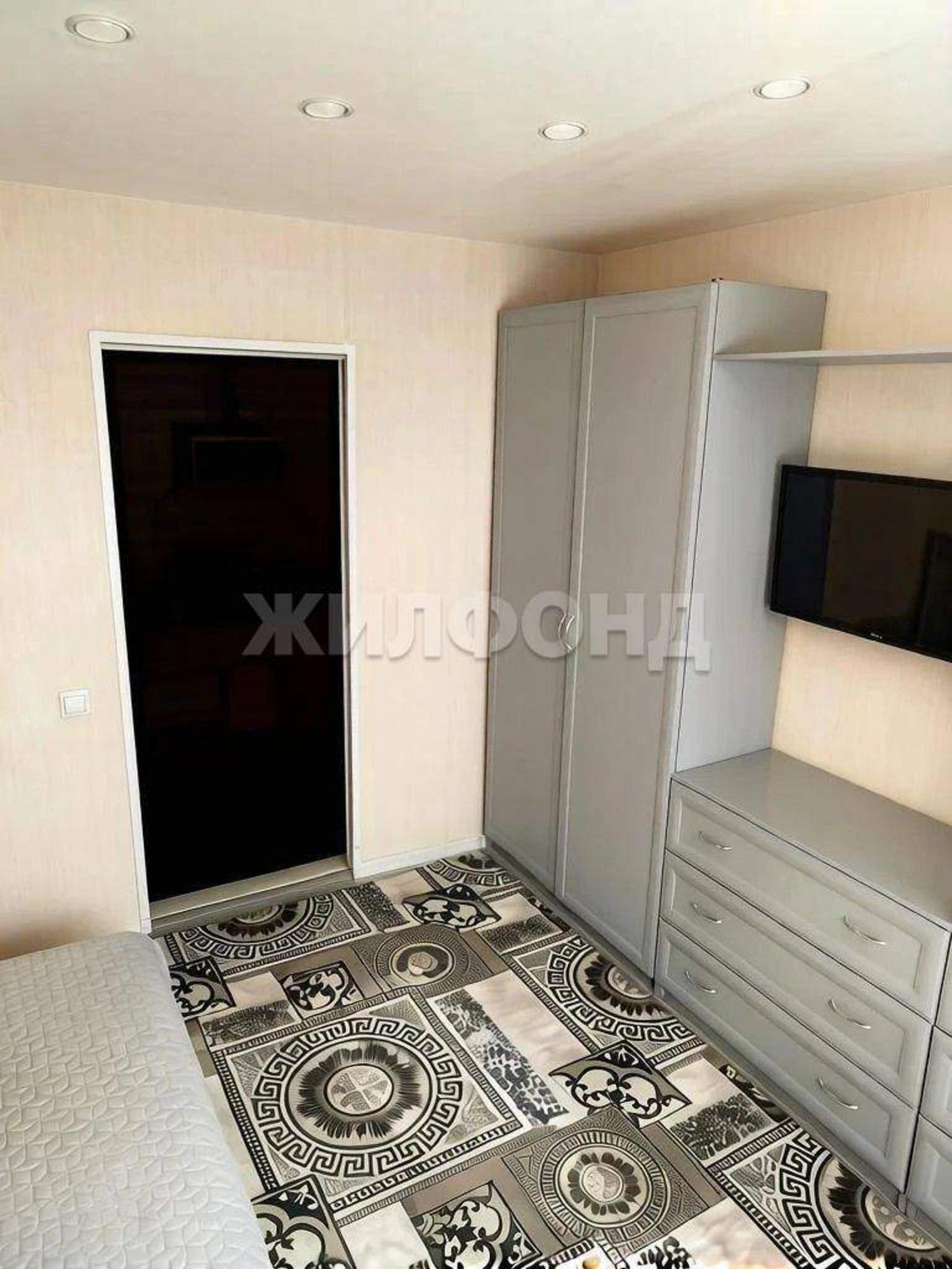 Купить комнату за 2 530 000 рублей на Юрина улица, д.190