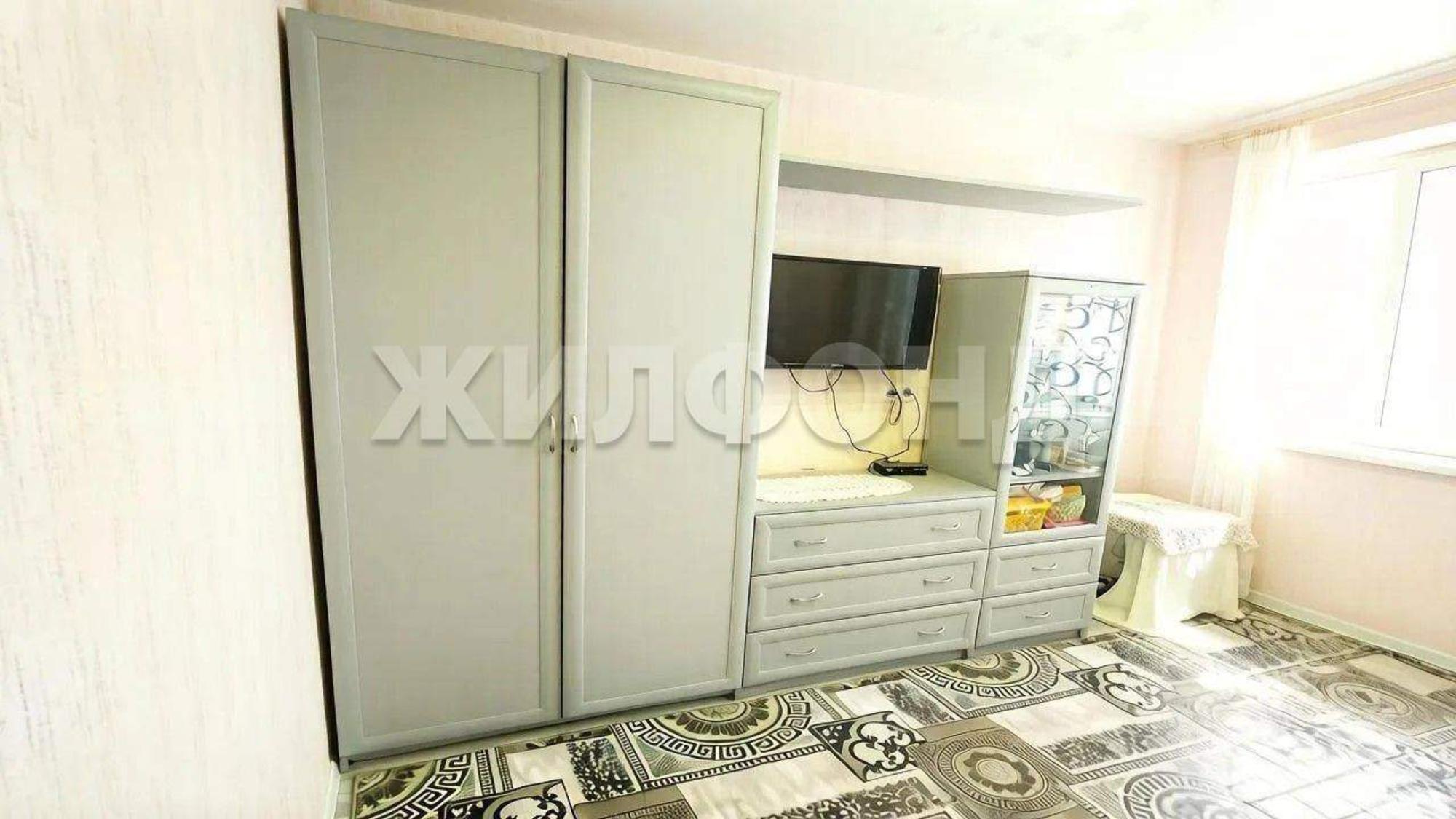 Купить комнату за 2 530 000 рублей на Юрина улица, д.190