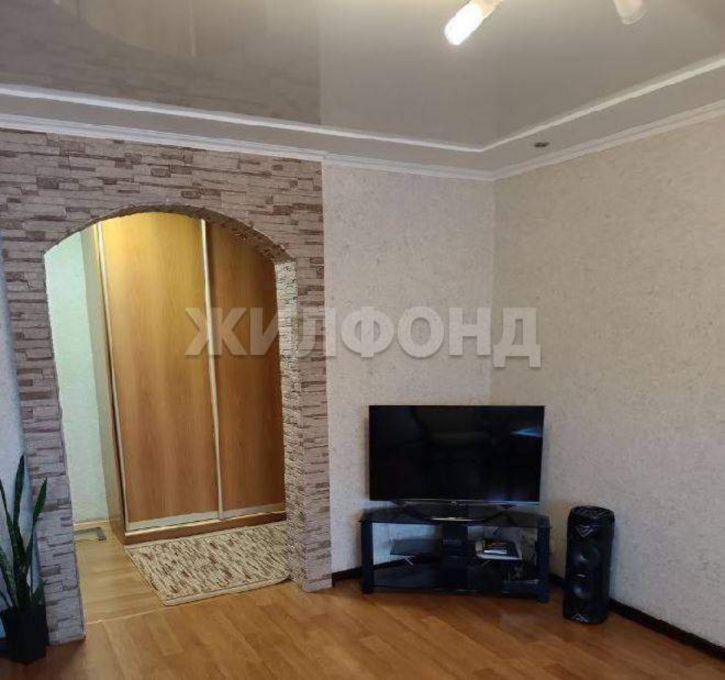 5-комн квартира Островского улица, д.7