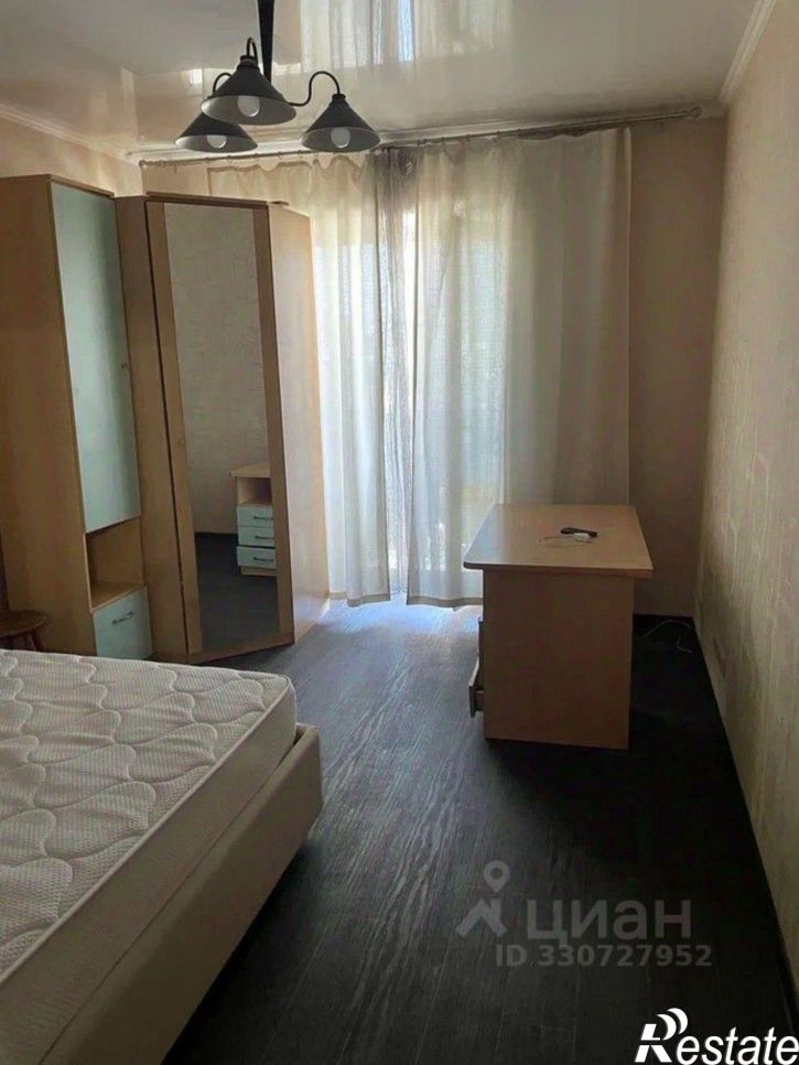 1-комн квартира улица Короленко, 122,  д. 122