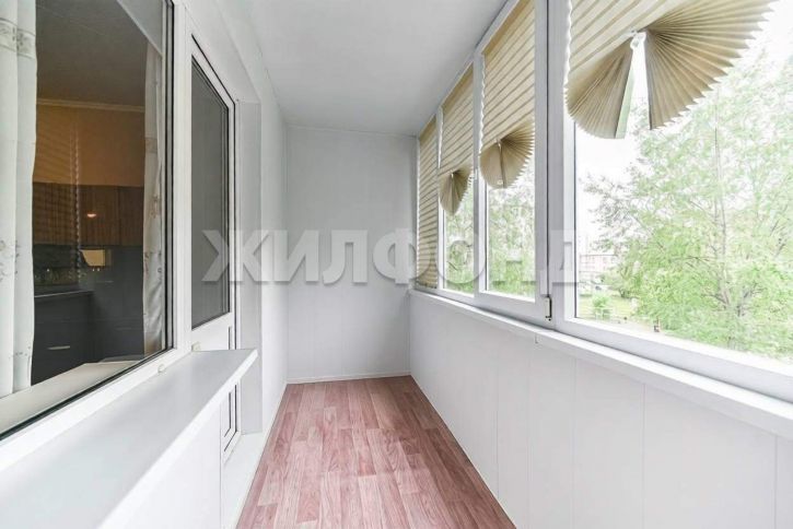 3-комн квартира Островского улица, д.8