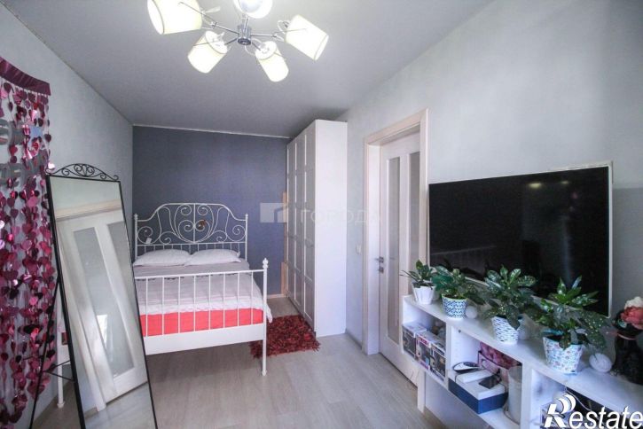 3-комн квартира ул Юрина, 245,  д. 245
