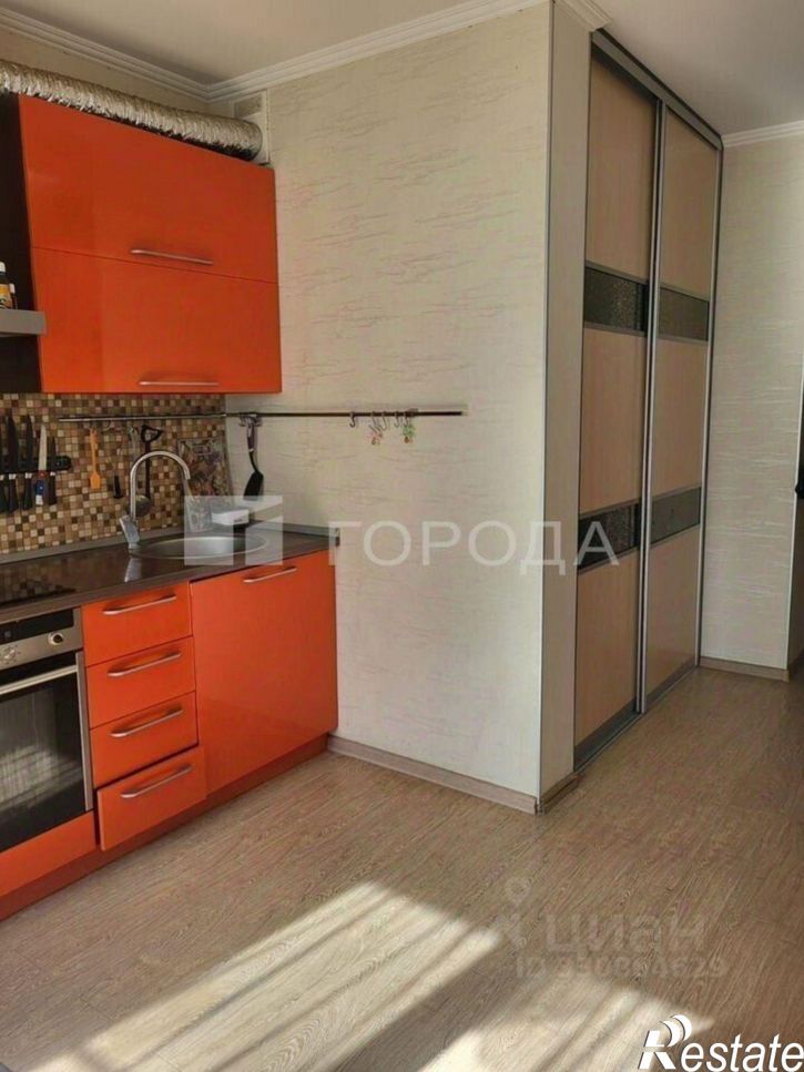 3-комн квартира ул Сергея Ускова, 3,  д. 3