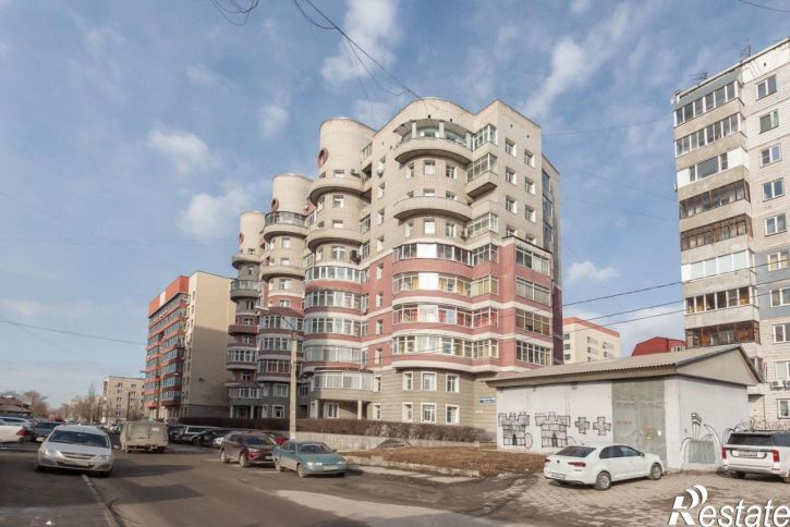 3-комн квартира улица Анатолия, 20,  д. 20