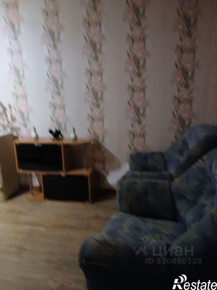 Комната улица Глушкова, 38,  д. 38