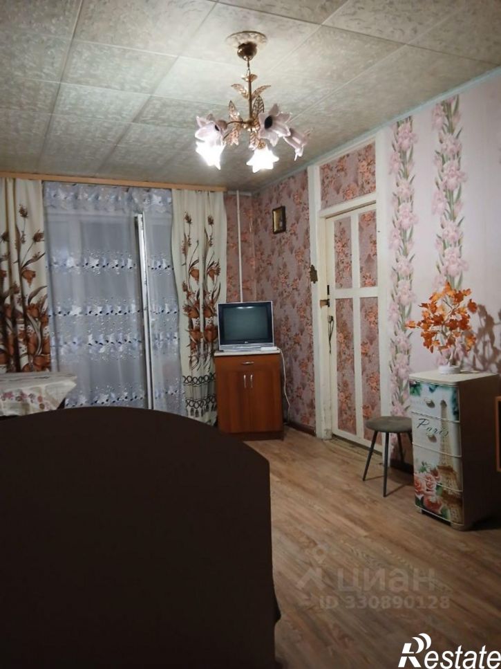 Комната улица Глушкова, 38,  д. 38