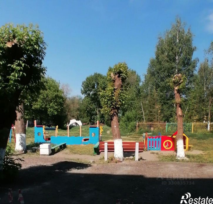 2-комн квартира улица Антона Петрова, 156,  д. 156