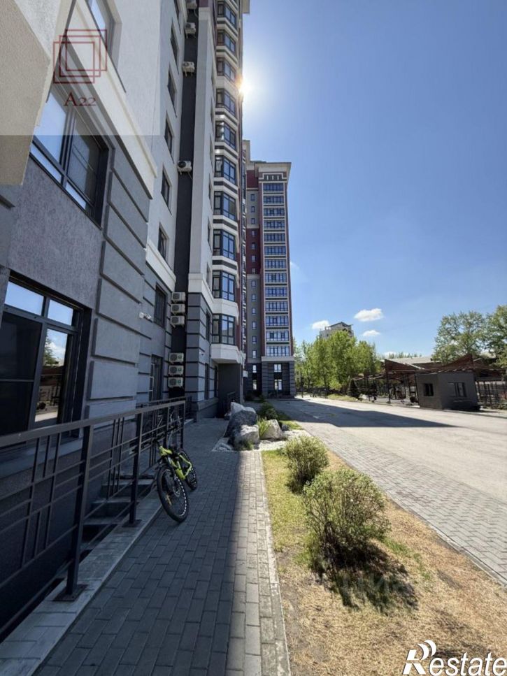 3-комн квартира ул Профинтерна, 28а,  д. 28а
