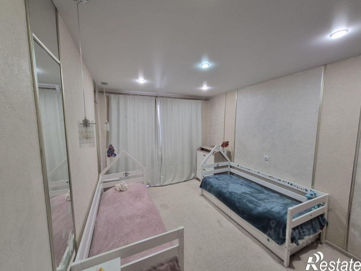 3-комн квартира улица Матросова, 10,  д. 10
