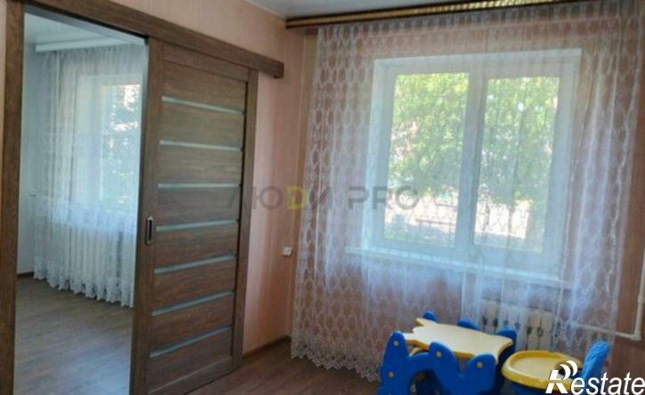 2-комн квартира улица Германа Титова, 44,  д. 44
