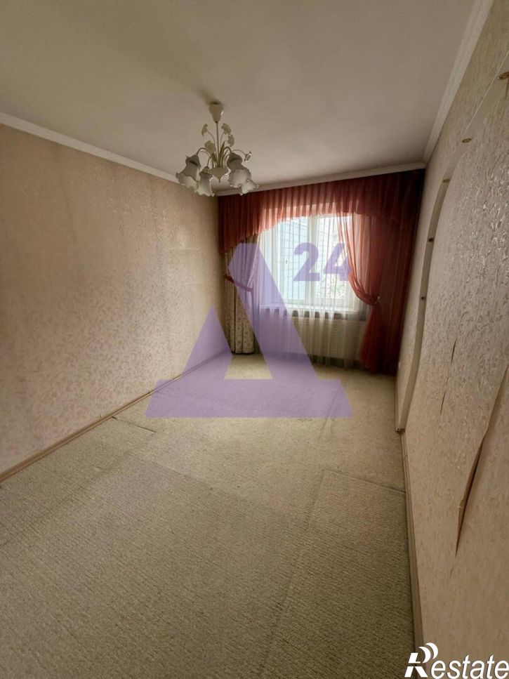 3-комн квартира улица Попова, дом 91