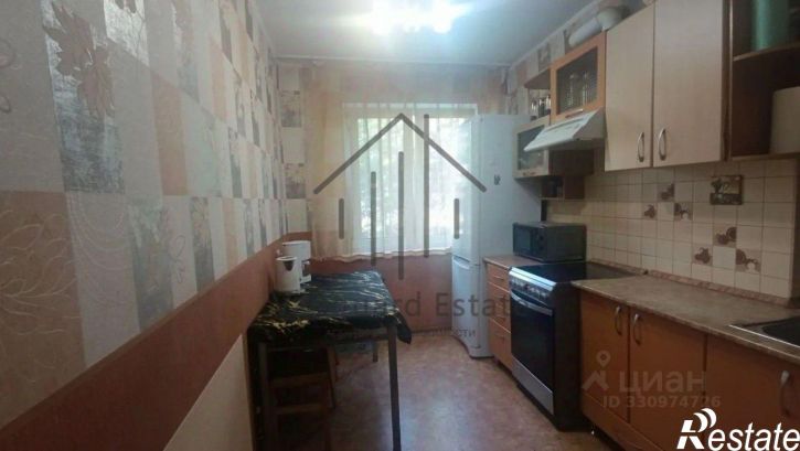 3-комн квартира улица Юрина, 305,  д. 305
