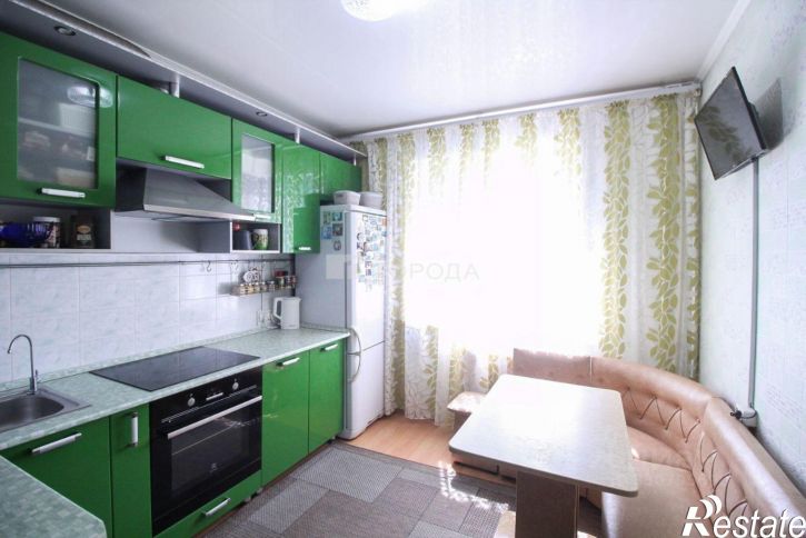 3-комн квартира ул Шумакова, 24,  д. 24