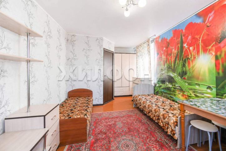3-комн квартира Веры Кащеевой улица, д.16