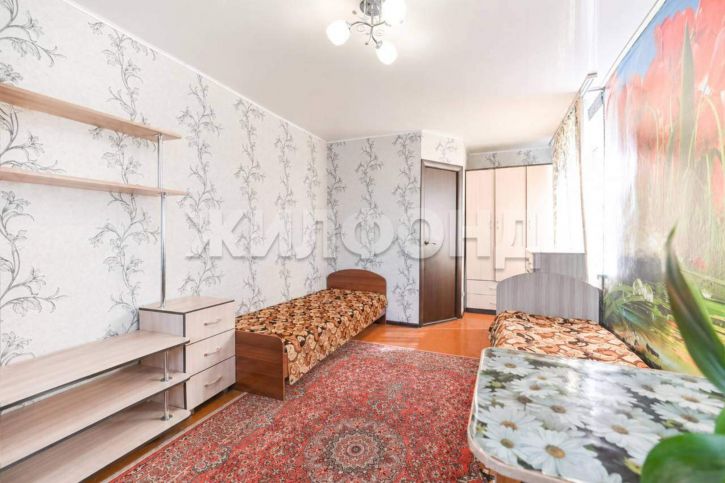 3-комн квартира Веры Кащеевой улица, д.16