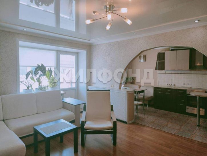 5-комн квартира Островского улица, д.7