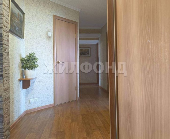5-комн квартира Островского улица, д.7