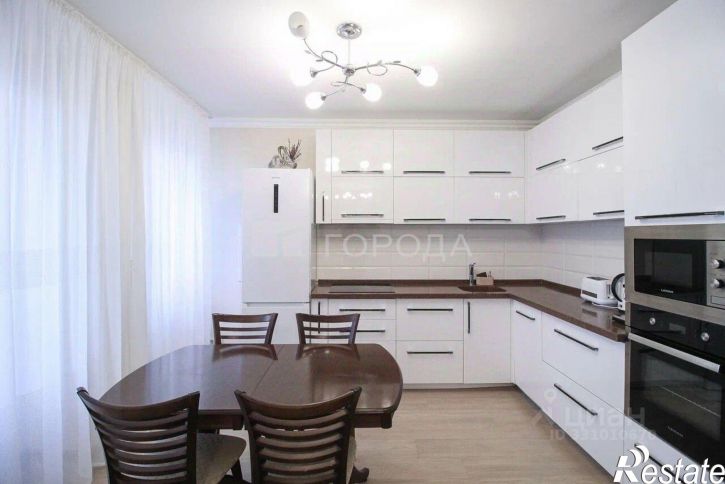 3-комн квартира ул Сергея Ускова, 23,  д. 23