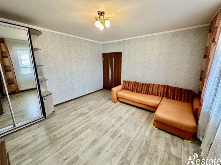 3-комн квартира улица Солнечная Поляна, 99,  д. 99
