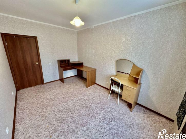 3-комн квартира улица Солнечная Поляна, 99,  д. 99