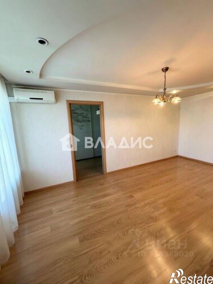2-комн квартира Брестская улица, 8,  д. 8