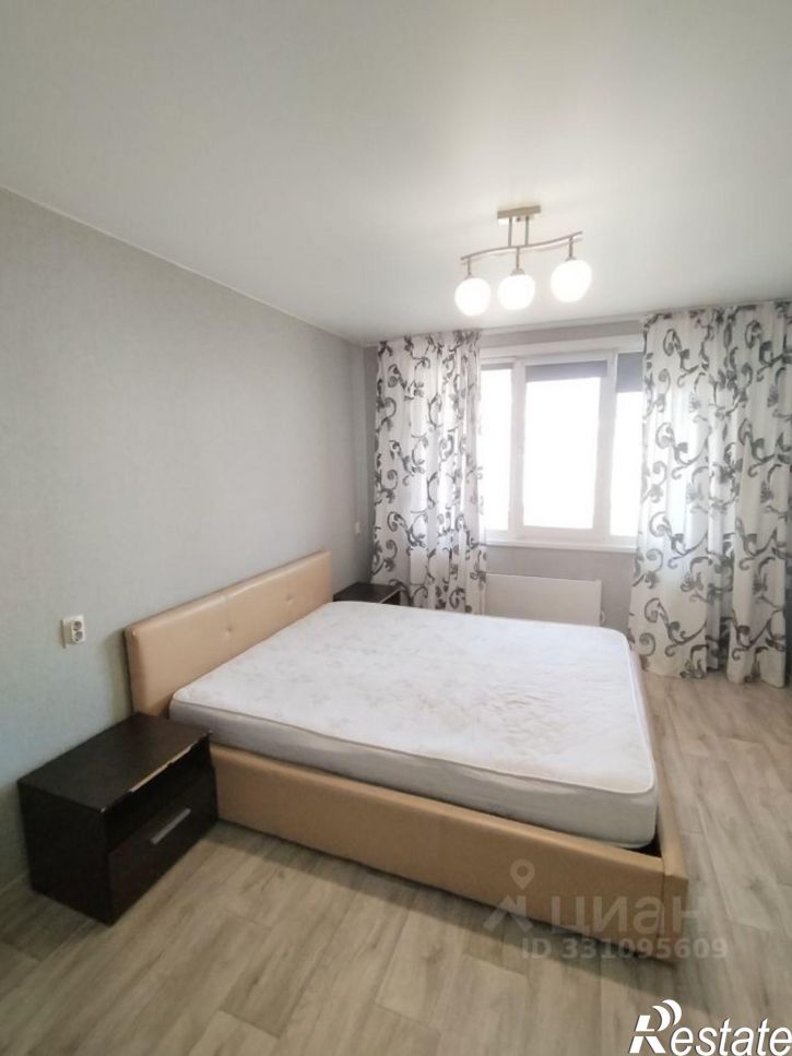 2-комн квартира улица Сергея Ускова, 31,  д. 31