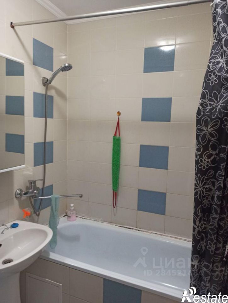 2-комн квартира улица Сергея Ускова, 33,  д. 33