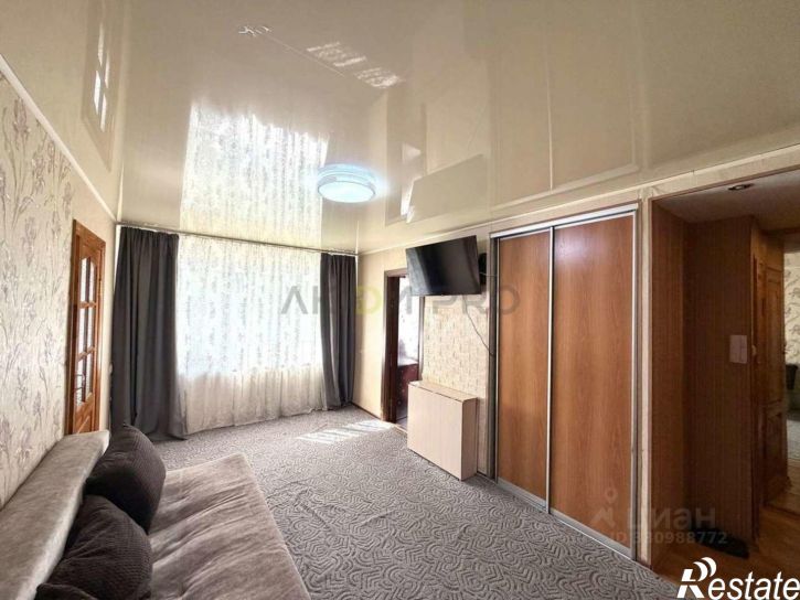 1-комн квартира улица Антона Петрова, 142,  д. 142