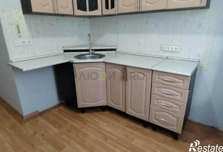 3-комн квартира улица Парижской Коммуны, 64,  д. 64