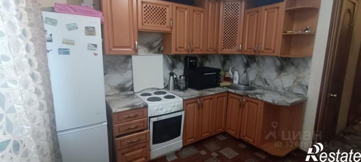 4-комн квартира Лазурная улица, 22,  д. 22