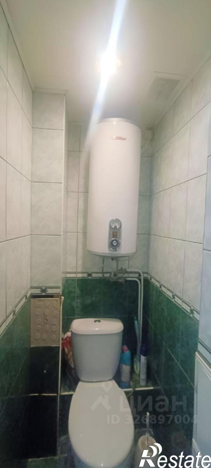 4-комн квартира Лазурная улица, 22,  д. 22