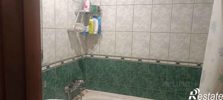 4-комн квартира Лазурная улица, 22,  д. 22