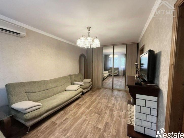 4-комн квартира ул Юрина, 244,  д. 244