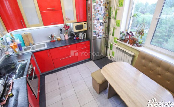 2-комн квартира улица Георгия Исакова, 249,  д. 249
