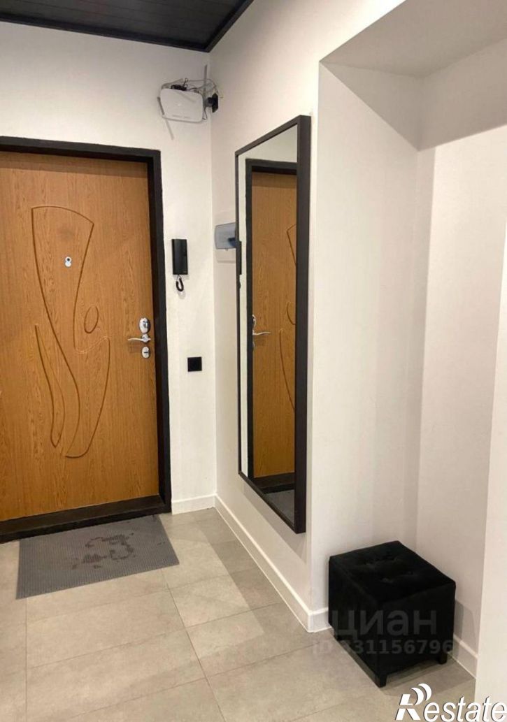 4-комн квартира Новгородская улица, 26,  д. 26