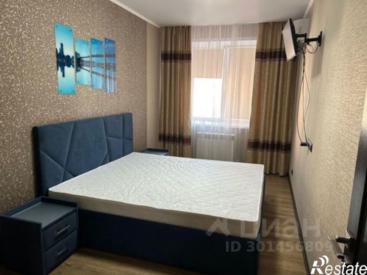 2-комн квартира улица Антона Петрова, 221Г,  д. 221Г
