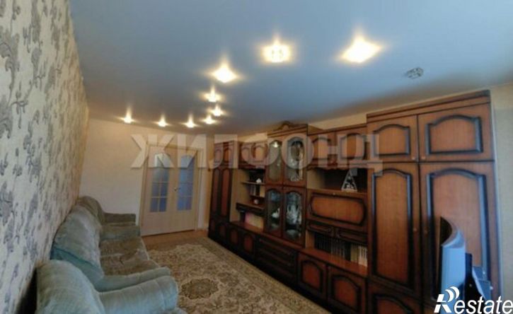 4-комн квартира улица Матросова, 10,  д. 10