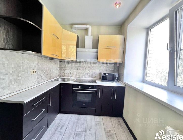2-комн квартира Комсомольский проспект, 35,  д. 35