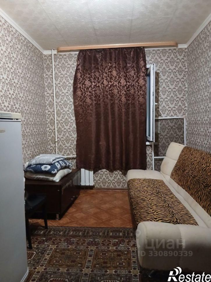 Комната ул Глушкова, 38,  д. 38