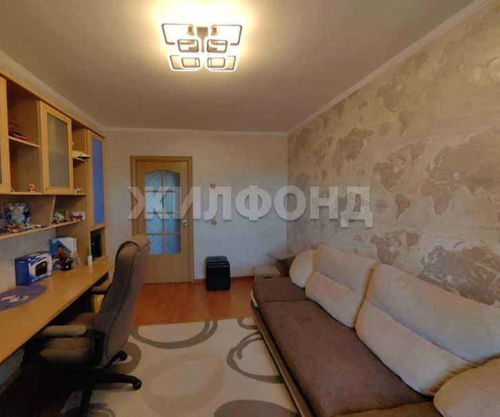 4-комн квартира Матросова улица, д.10