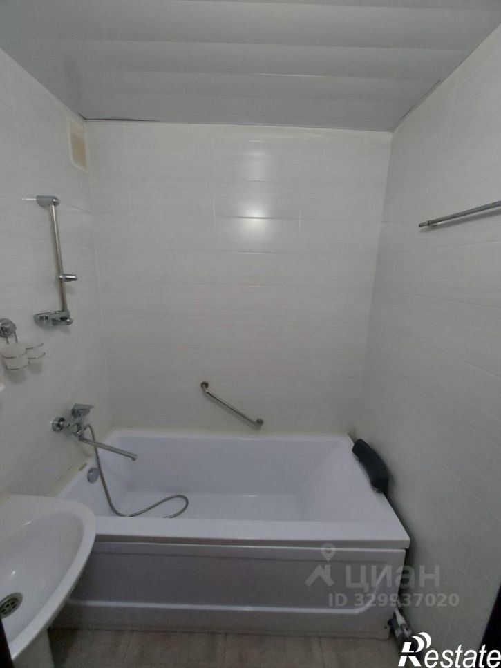 1-комн квартира улица Антона Петрова, 254,  д. 254