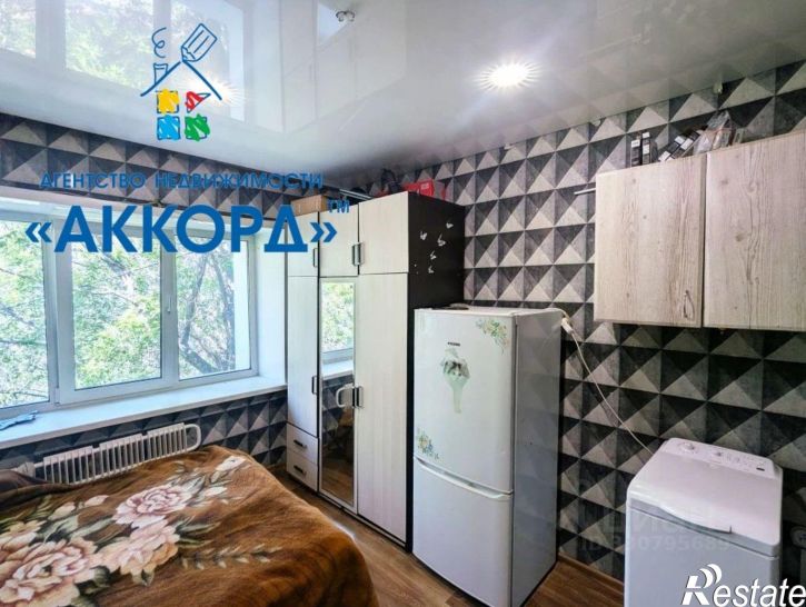 Комната улица Эмилии Алексеевой, 15А,  д. 15А
