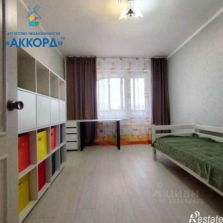 3-комн квартира ул Лазурная, 34,  д. 34