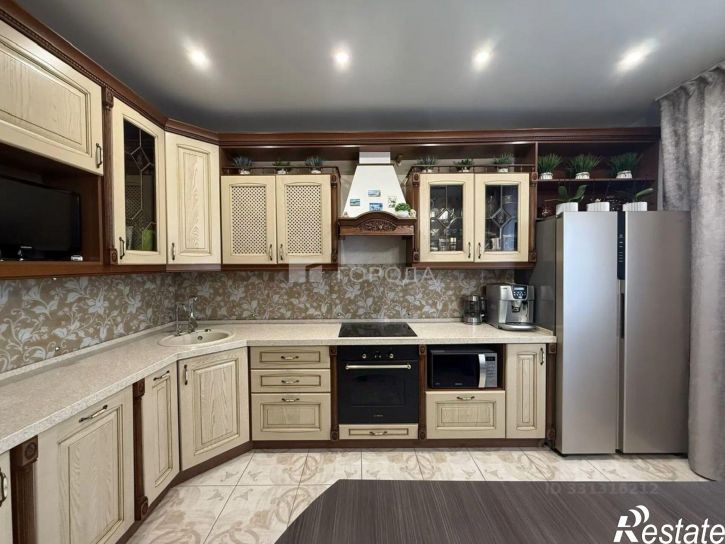 4-комн квартира ул Антона Петрова, 222а,  д. 222а