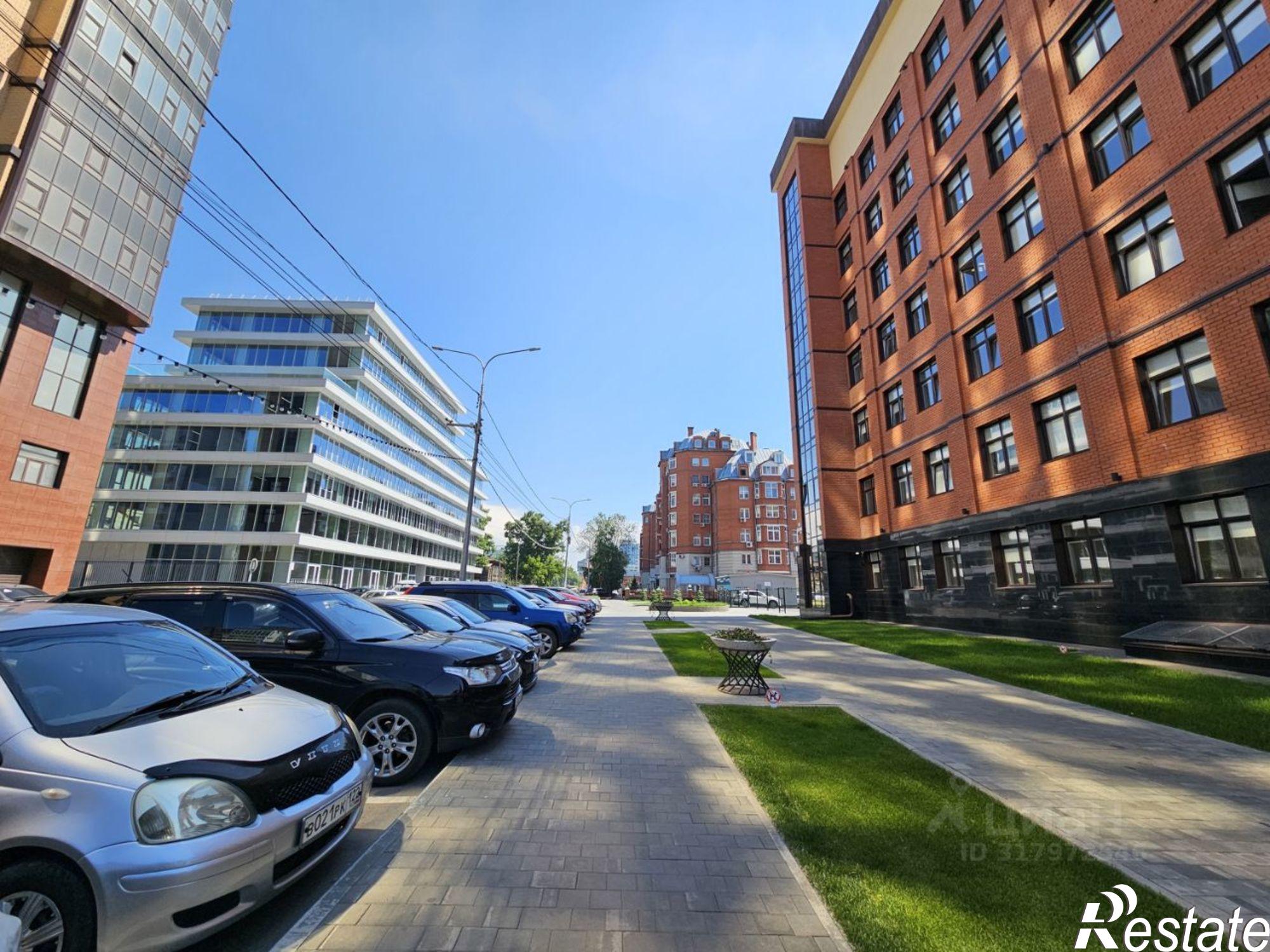 Купить гараж, место в паркинге за 1 800 000 рублей на ул Партизанская, 83