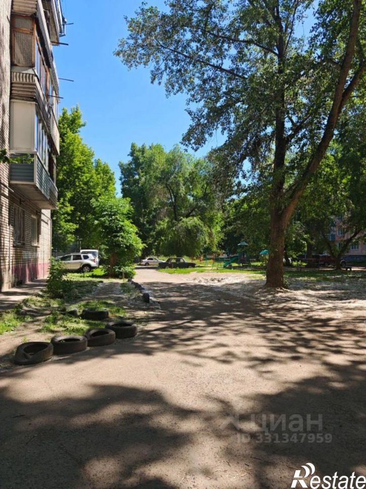 1-комн квартира ул Антона Петрова, 215,  д. 215