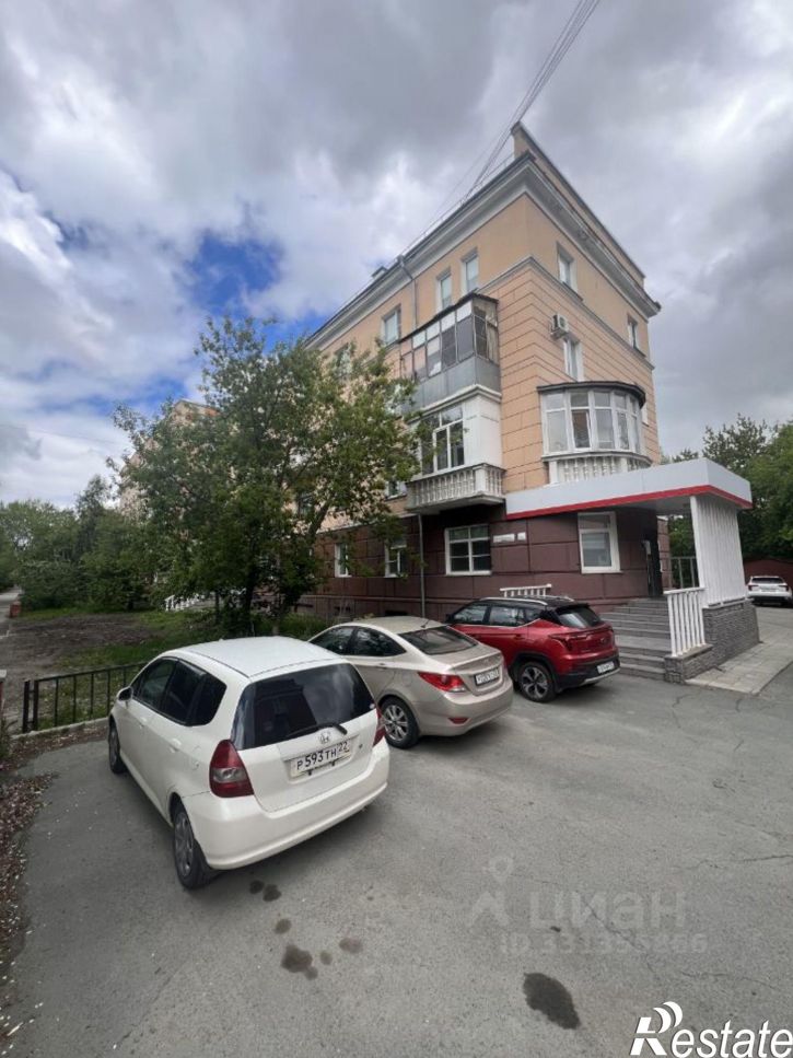 3-комн квартира пр-кт Калинина, 12/1,  д. 12/1