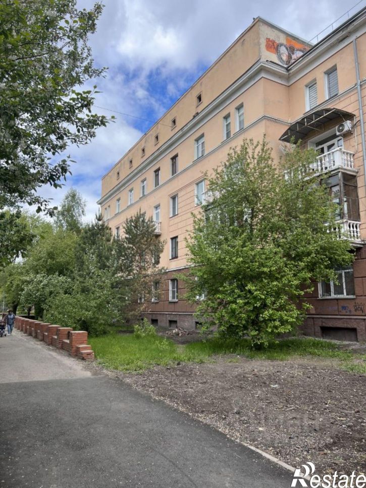 3-комн квартира пр-кт Калинина, 12/1,  д. 12/1